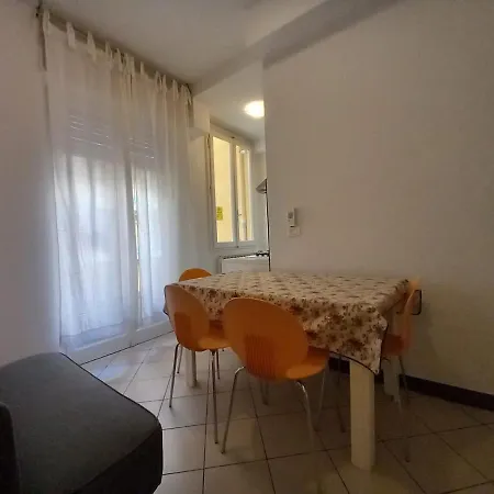 Apartment Guicciardini Second Floor Florence