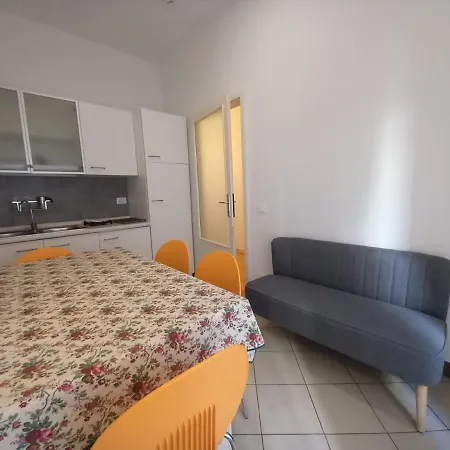 Apartment Guicciardini Second Floor Florence